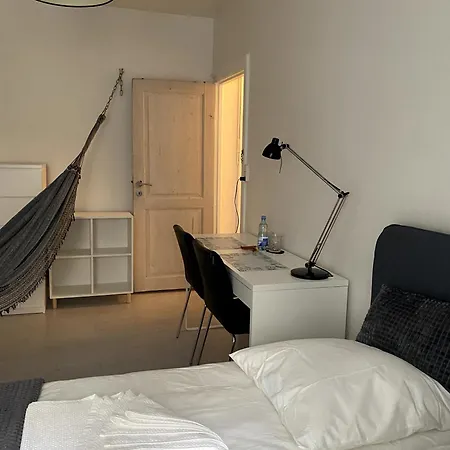 Quiet In Lively Area With Helpful Host! Quarto em Acomodações Particulares *