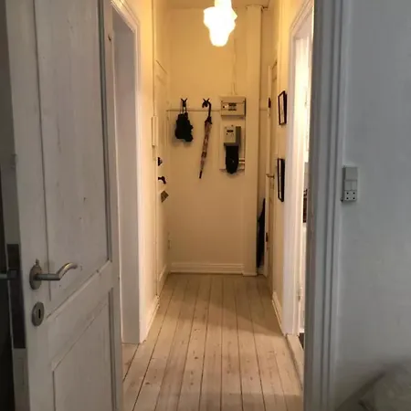 Quarto em Acomodações Particulares Quiet In Lively Area With Helpful Host! Copenhaga