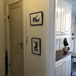 Quiet In Lively Area With Helpful Host! Accommodatie bij particulieren