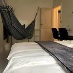 Accommodatie bij particulieren Quiet In Lively Area With Helpful Host! Kopenhagen