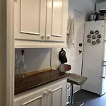 Quiet In Lively Area With Helpful Host! *
